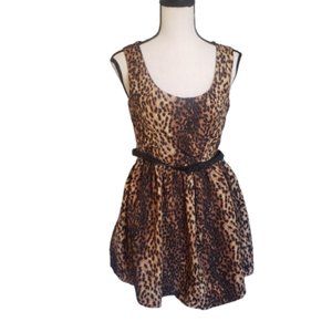 🎉👶 CLOSET SALE 👶🎉 Animal Print Sleeveless Mini Belted Dress Size S